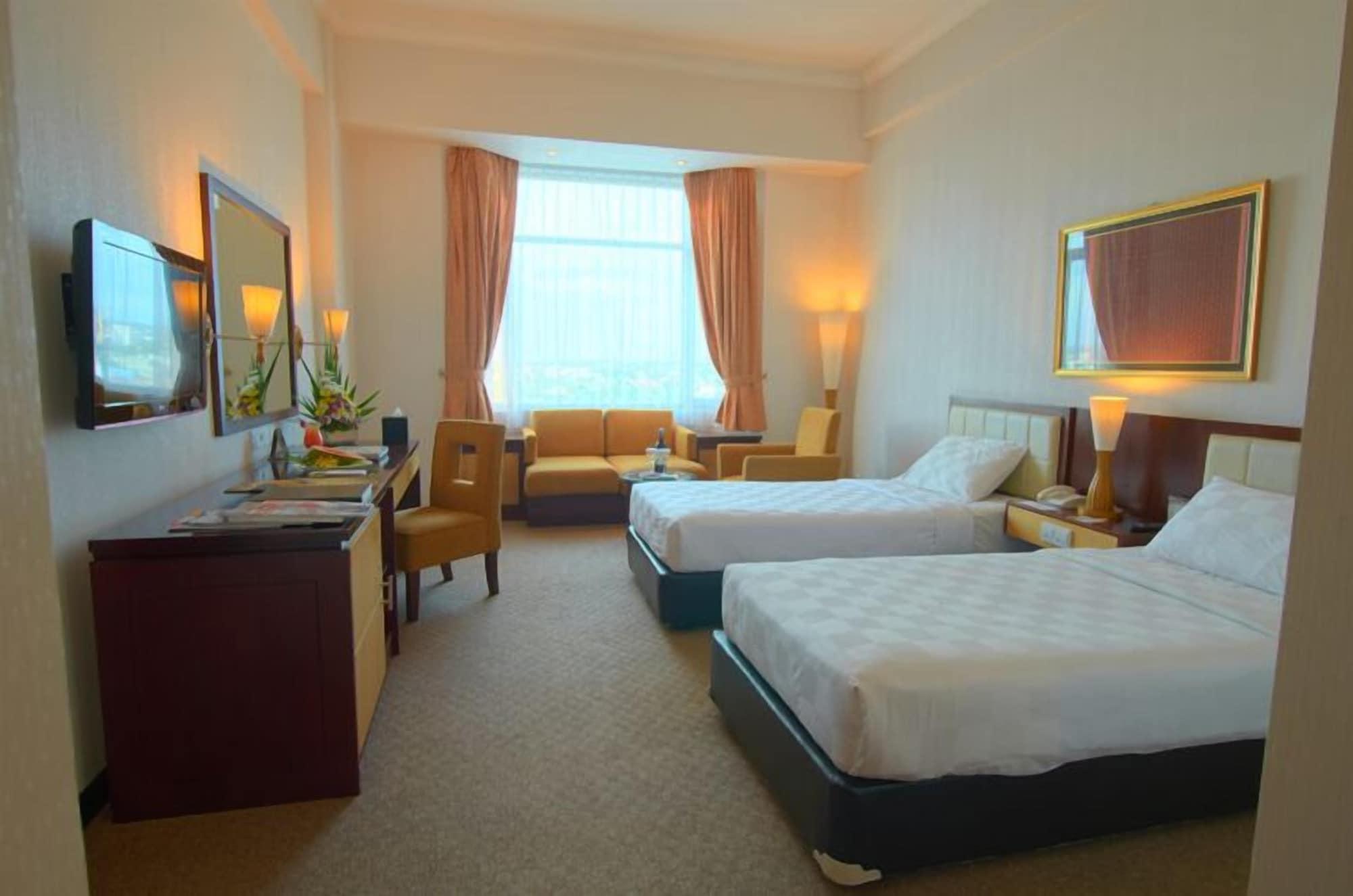 Grand Jatra Hotel Pekanbaru Zewnętrze zdjęcie