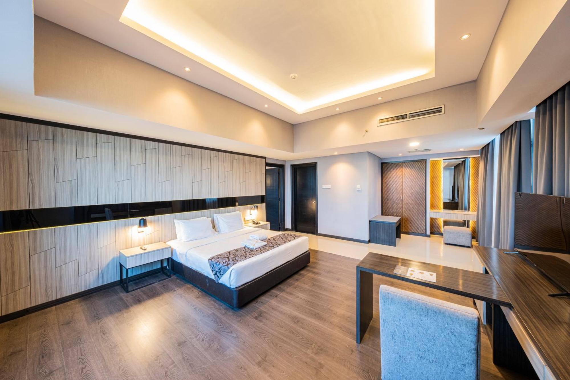 Grand Jatra Hotel Pekanbaru Zewnętrze zdjęcie