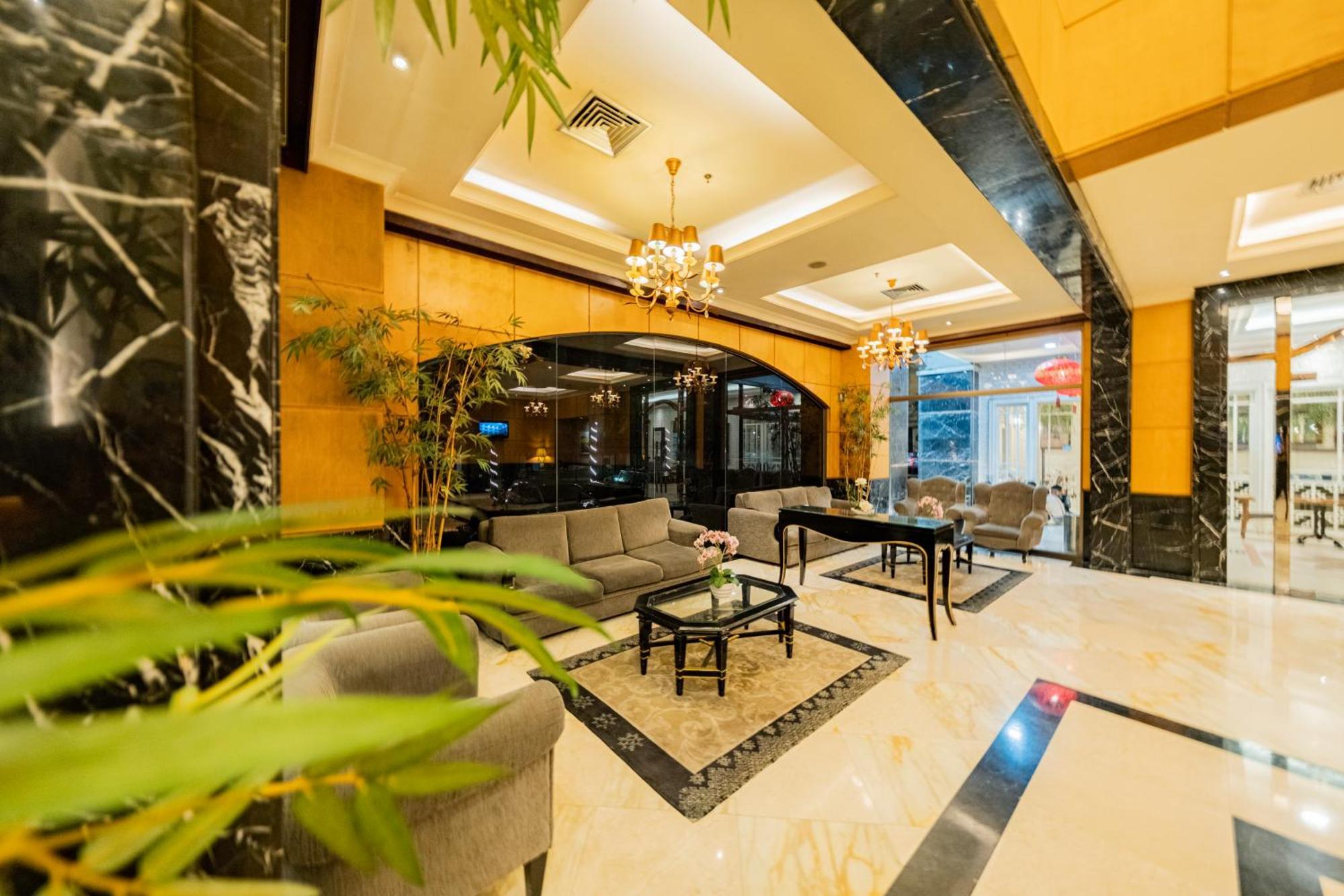 Grand Jatra Hotel Pekanbaru Zewnętrze zdjęcie