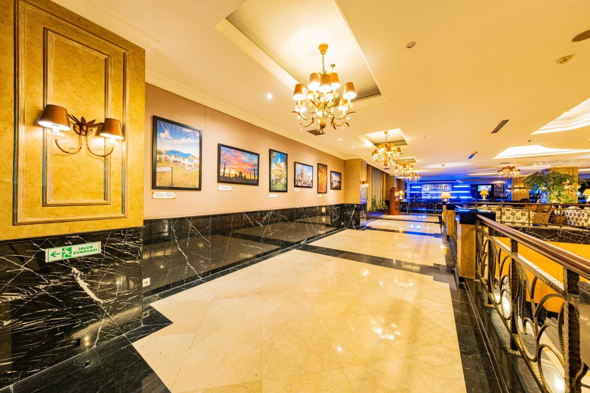 Grand Jatra Hotel Pekanbaru Zewnętrze zdjęcie