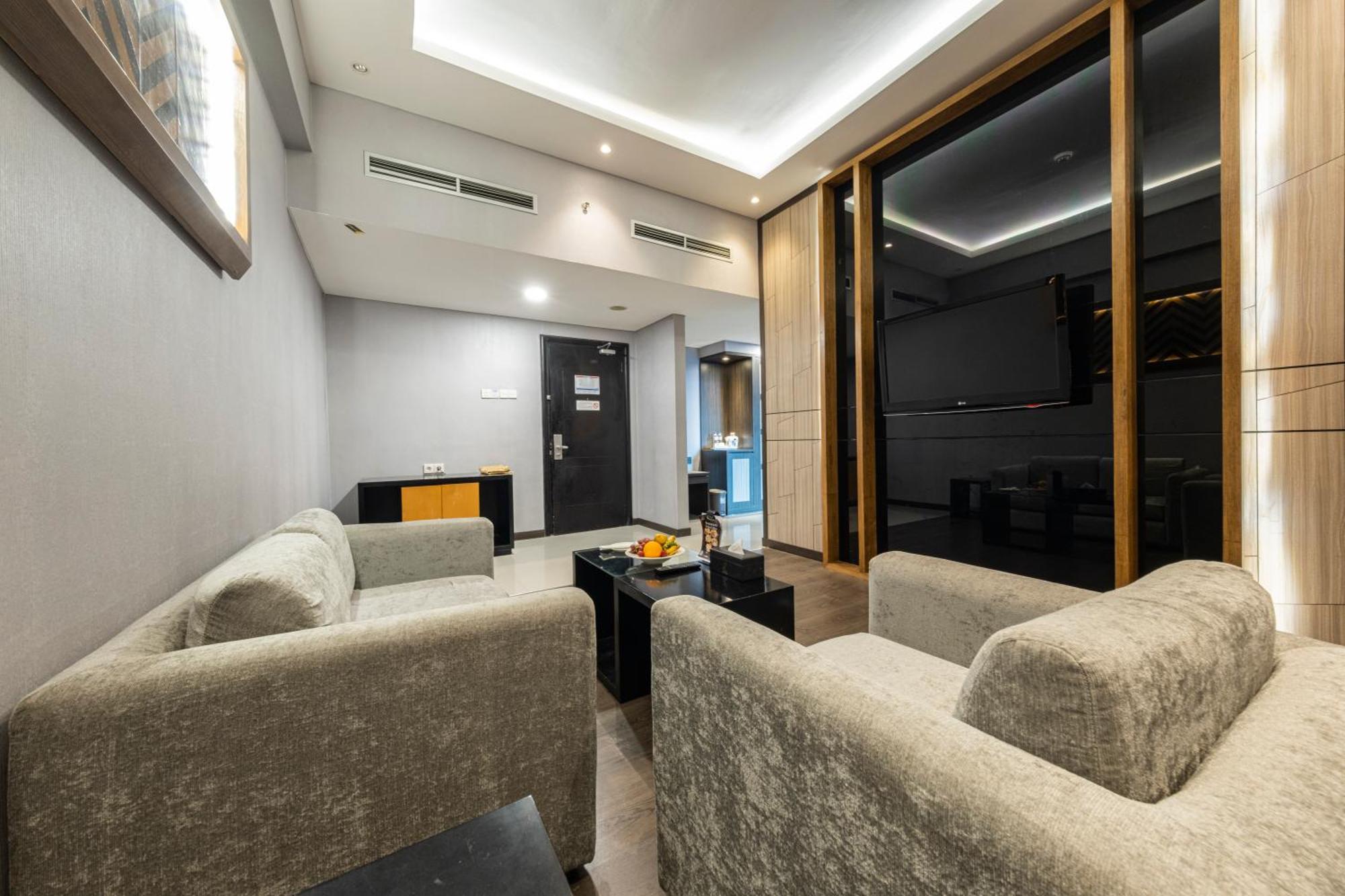 Grand Jatra Hotel Pekanbaru Zewnętrze zdjęcie