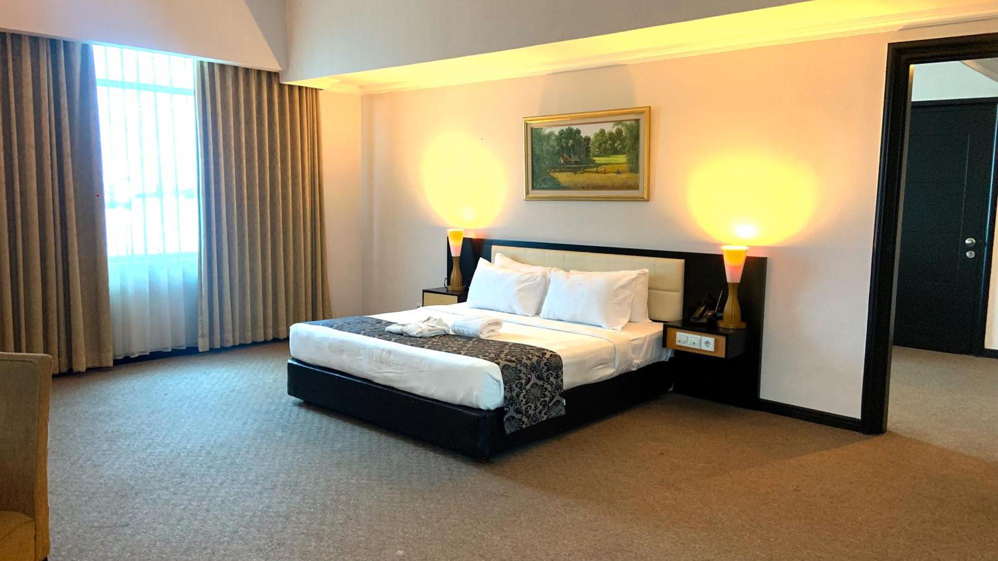 Grand Jatra Hotel Pekanbaru Zewnętrze zdjęcie