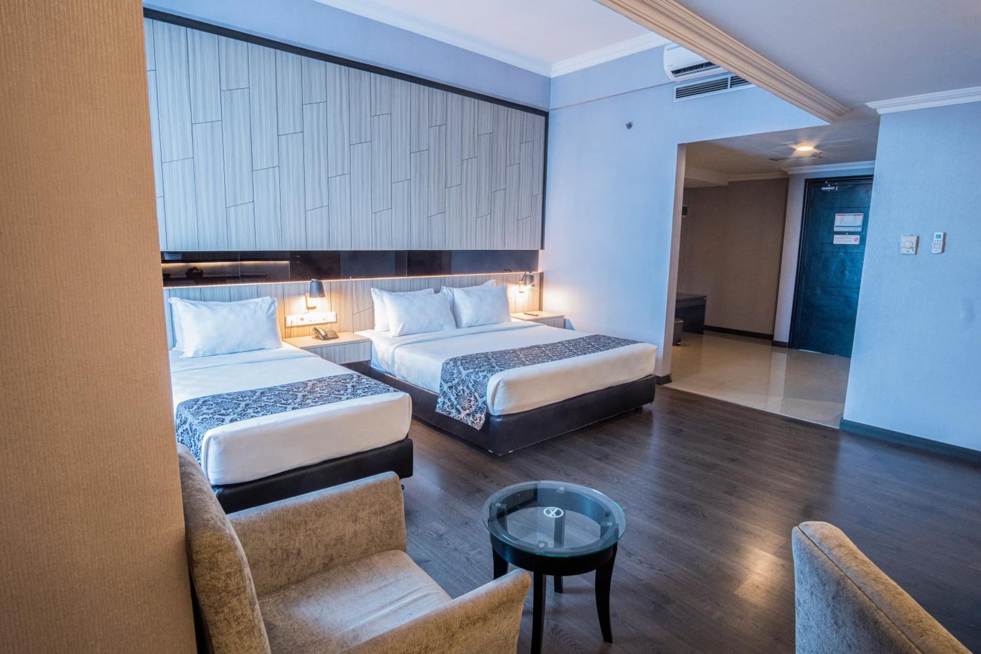 Grand Jatra Hotel Pekanbaru Zewnętrze zdjęcie